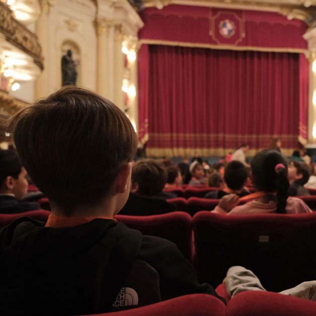 Arena Young porta in scena Il Pandoro magico al Teatro Filarmonico